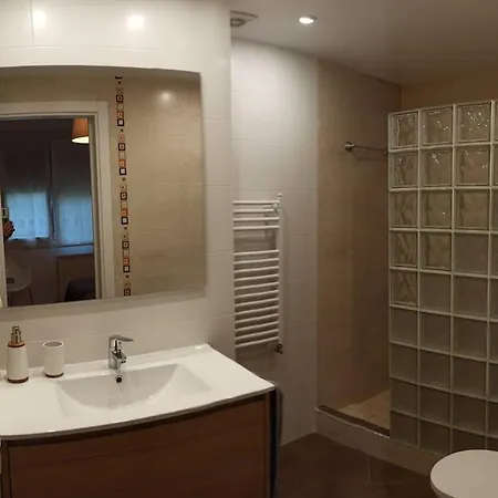 Acogedor Y Precioso + Parking Privado Διαμέρισμα