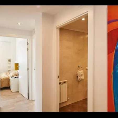 Διαμέρισμα Acogedor Y Precioso + Parking Privado