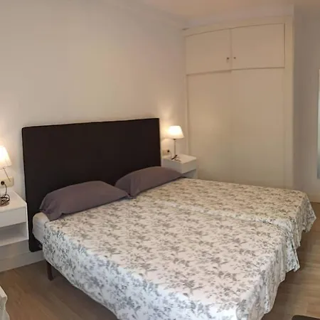 Διαμέρισμα Acogedor Y Precioso + Parking Privado *