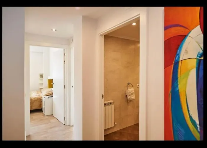 Διαμέρισμα Acogedor Y Precioso + Parking Privado