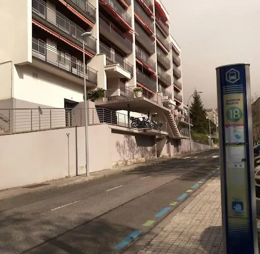 Διαμέρισμα Acogedor Y Precioso + Parking Privado